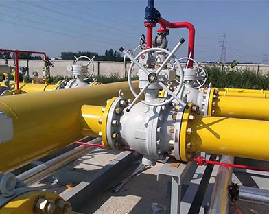 What are the applications of valves in gas engineering?